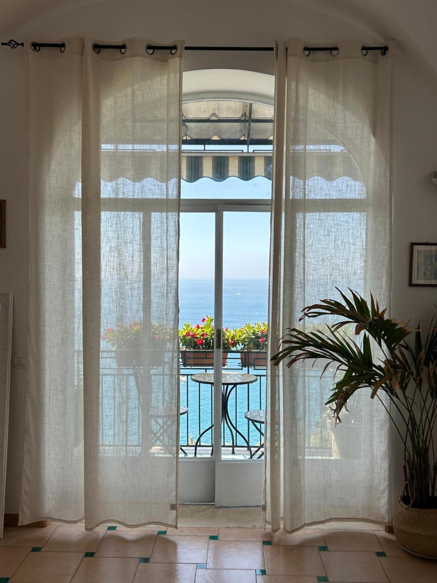 شقة Positano'S Flats المظهر الخارجي الصورة